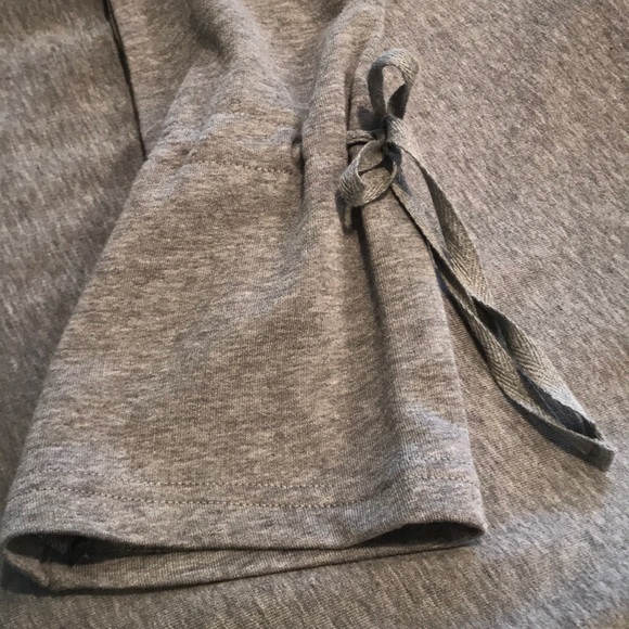 grey & gray Heather Gray NWT Long Sleeve Top With Sleeve Ties. XS - Picture 5 of 5